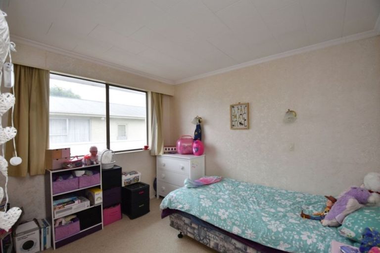 Photo of property in 110 Cunningham Crescent, Grasmere, Invercargill, 9810