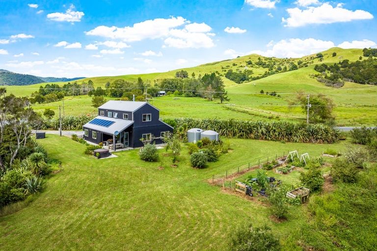 Photo of property in 1425 Whangaripo Valley Road, Whangaripo, Wellsford, 0972