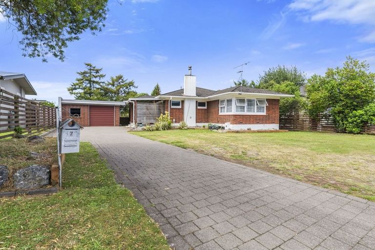 Photo of property in 7 Kamahi Place, Pukehangi, Rotorua, 3015
