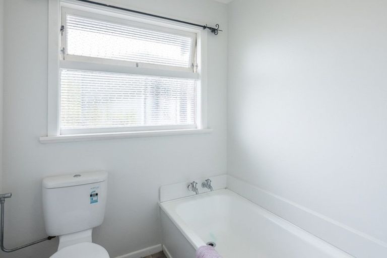 Photo of property in 3a Rimu Road, Raumati Beach, Paraparaumu, 5032