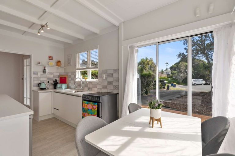 Photo of property in 2/47 Mildmay Road, Henderson, Auckland, 0610