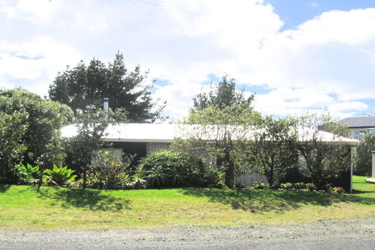 Photo of property in 13 Eveline Street, Mangawhai Heads, Mangawhai, 0505