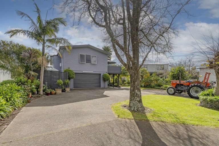 Photo of property in 12 Hilldale Crescent, Kuaotunu West, Whitianga, 3592