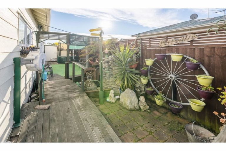 Photo of property in 16 Washbournes Road, Wigram, Christchurch, 8042