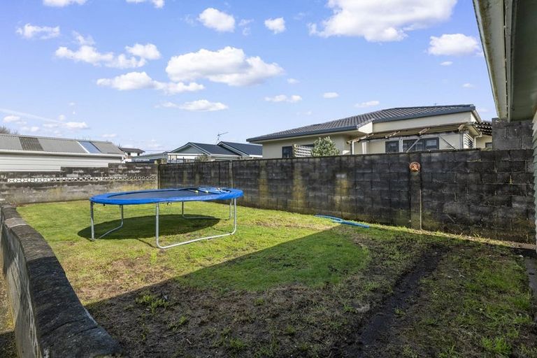 Photo of property in 5 Goodson Place, Hawera, 4610