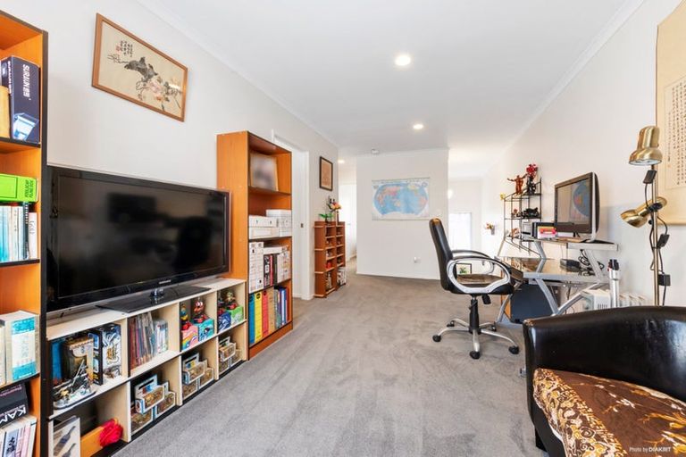 Photo of property in Tuscany Towers, 89/1 Ambrico Place, New Lynn, Auckland, 0600