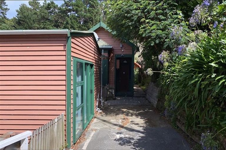 Photo of property in 1 Mortimer Terrace, Aro Valley, Wellington, 6021