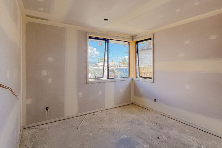 Photo of property in 3 Quennell Avenue, Favona, Auckland, 2024