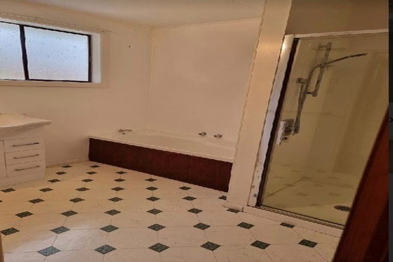 Photo of property in 10 Iona Street, Lawrence, 9532