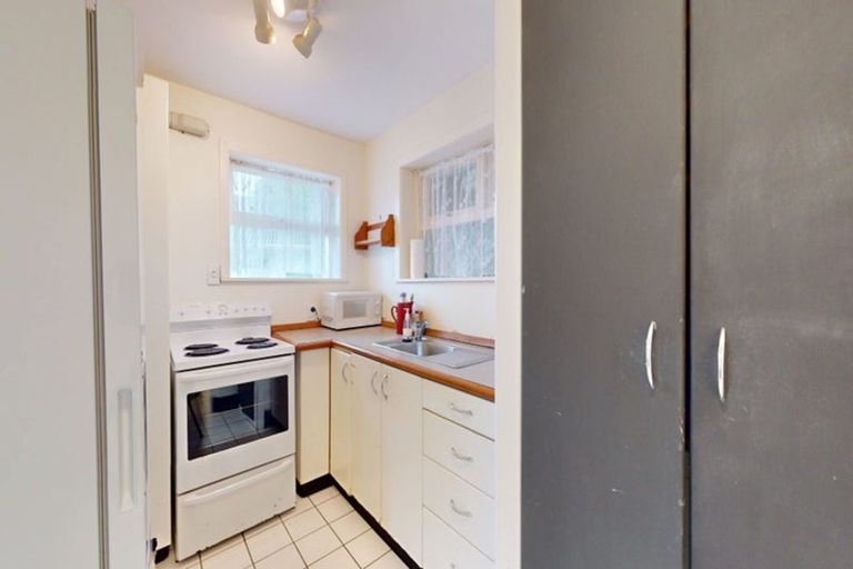 Photo of property in Parkland Flats, 3/51 Adams Terrace, Kelburn, Wellington, 6021