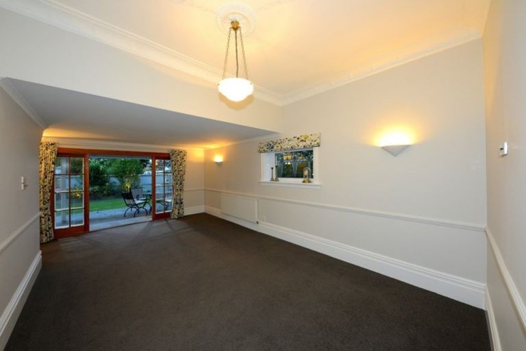 Photo of property in 124 Purchas Street, Edgeware, Christchurch, 8013