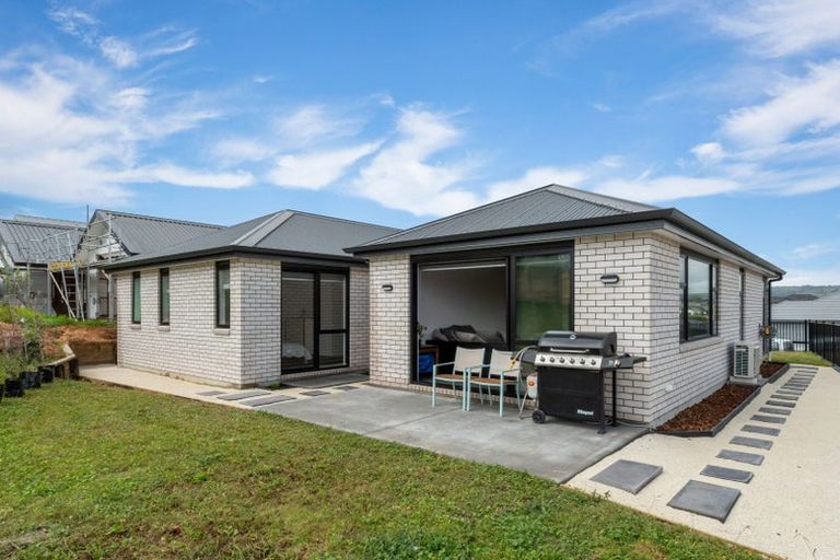 Photo of property in 8 Anglers Way, Omokoroa, 3114