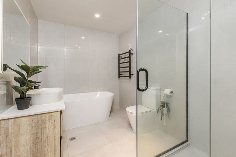 Photo of property in 122b Union Road, Howick, Auckland, 2014