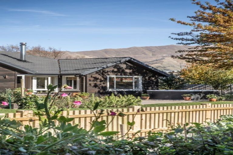 Photo of property in 21 Terranova Place, Wanaka, 9305