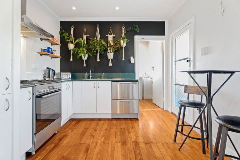 Photo of property in 29 Wallath Road, Onehunga, Auckland, 1061