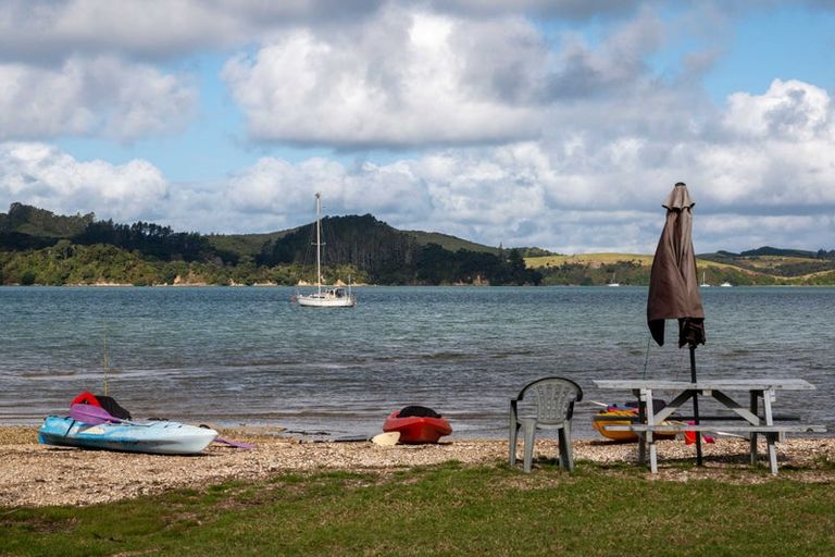 Photo of property in 49 Mckenzie Road, Te Ti Mangonui, Kerikeri, 0294