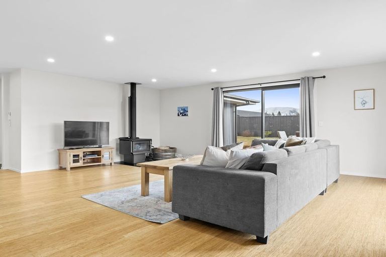 Photo of property in 2 Glenfield Avenue, Twizel, 7901