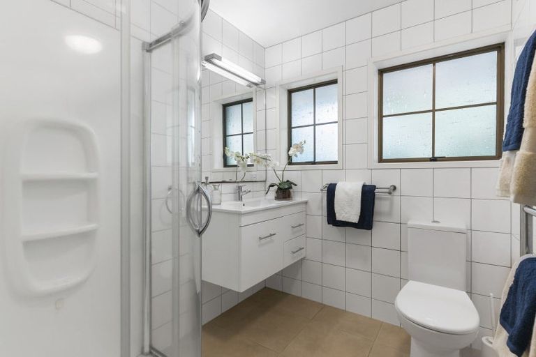 Photo of property in 7 Luana Way, Bucklands Beach, Auckland, 2014