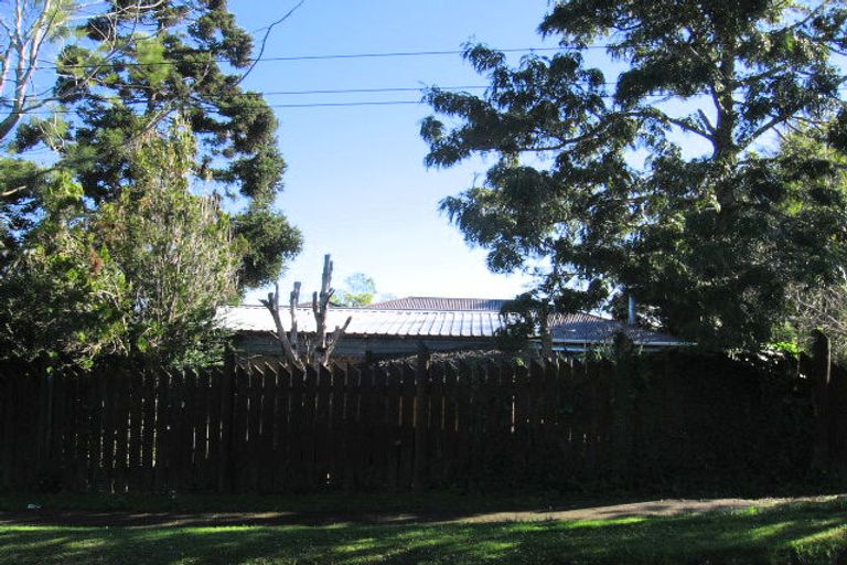Photo of property in 29 Phillip Avenue, Glen Eden, Auckland, 0602