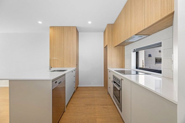 Photo of property in 5/90 Holly Road, St Albans, Christchurch, 8014