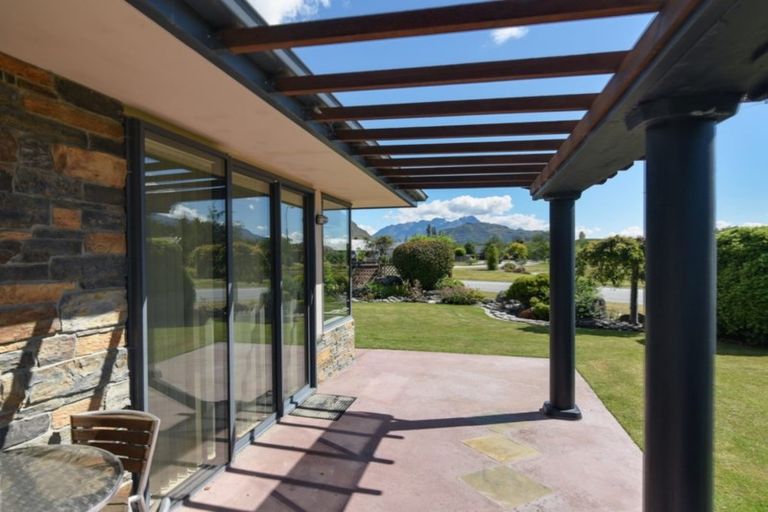 Photo of property in 12 Mavora Road, Lake Hayes, Queenstown, 9304