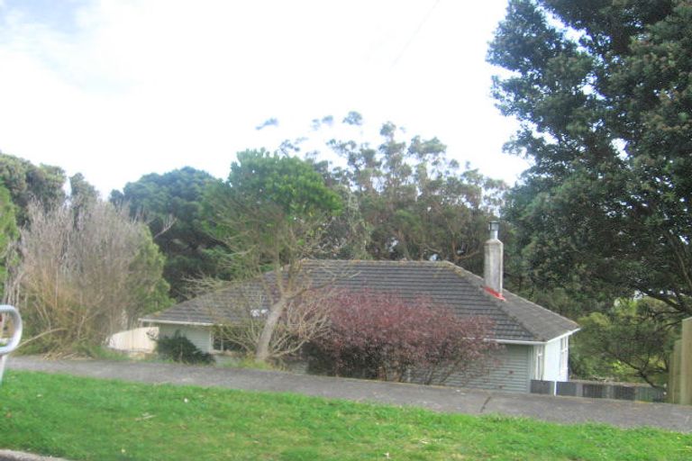 Photo of property in 8 Stevens Crescent, Ranui, Porirua, 5024
