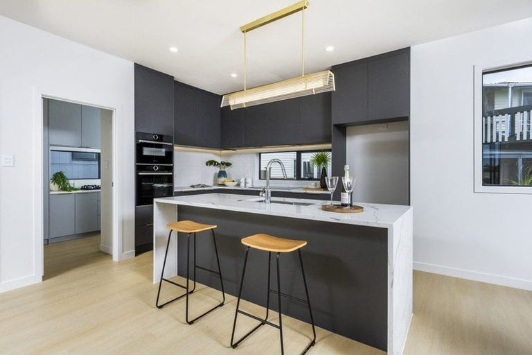 Photo of property in 591c East Coast Road, Browns Bay, Auckland, 0632