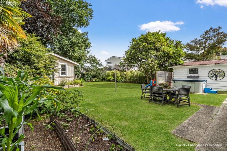 Photo of property in 20 Clark Street, Levin, 5510