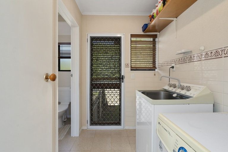 Photo of property in 18 Shera Street, Acacia Bay, Taupo, 3330