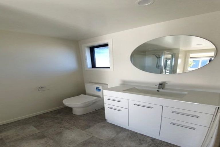 Photo of property in 1/481 Barbadoes Street, Edgeware, Christchurch, 8013