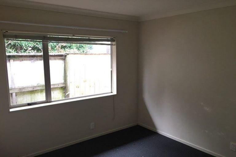 Photo of property in 2/16 Miller Road, Mangere Bridge, Auckland, 2022