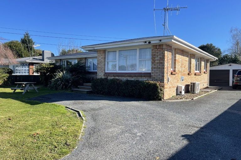 Photo of property in 42 Coleridge Drive, Enderley, Hamilton, 3214