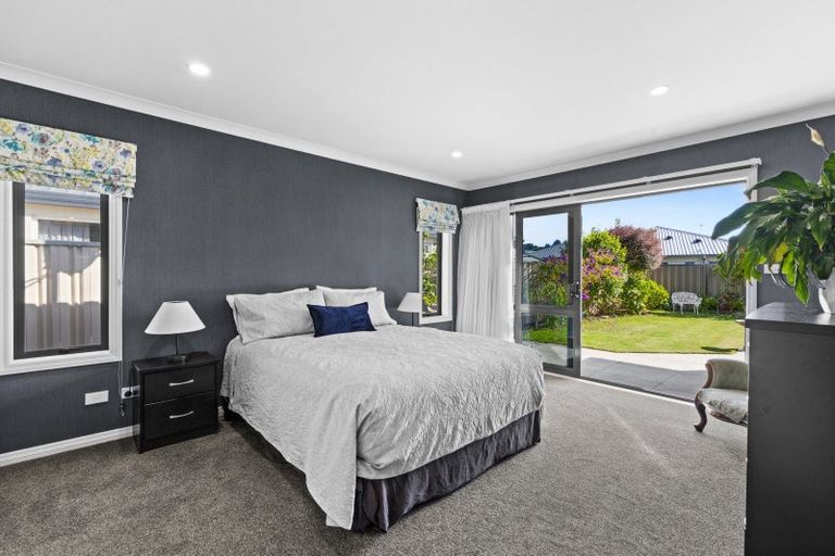 Photo of property in 21 Pinotage Drive, Greenmeadows, Napier, 4112