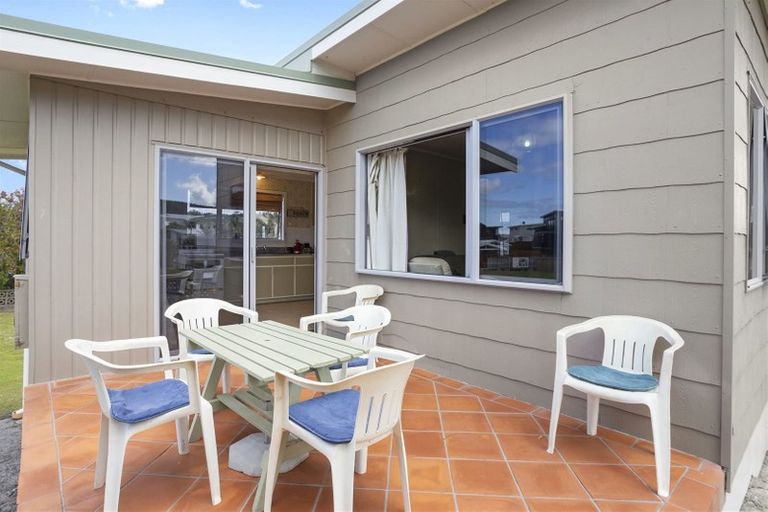 Photo of property in 203 Winifred Avenue, Whangamata, 3620