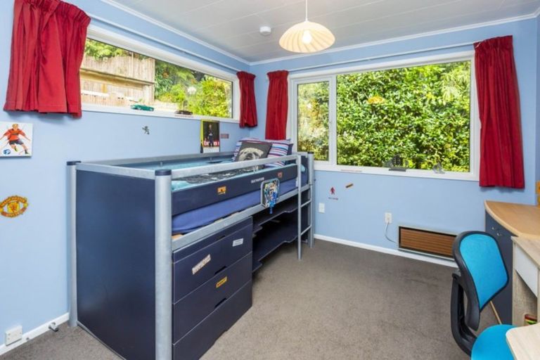 Photo of property in 59 Elmslie Road, Pinehaven, Upper Hutt, 5019