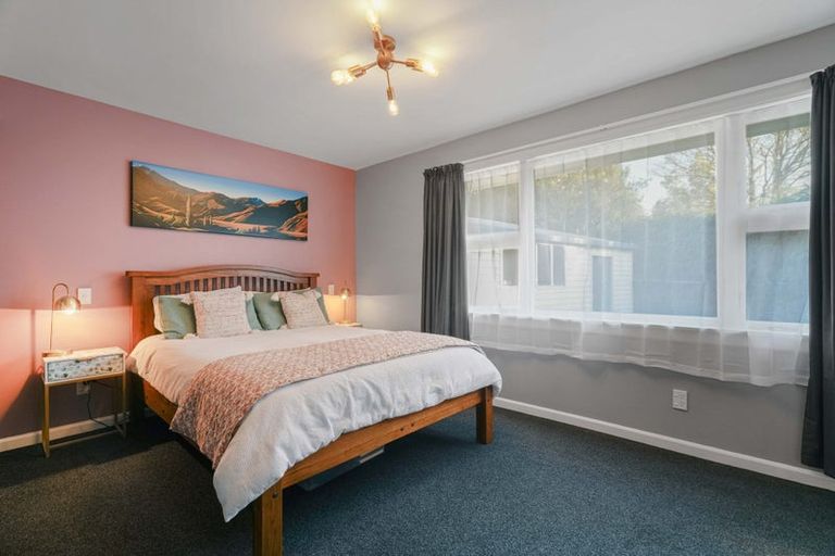 Photo of property in 1 Cunliffe Road, Redwood, Christchurch, 8051