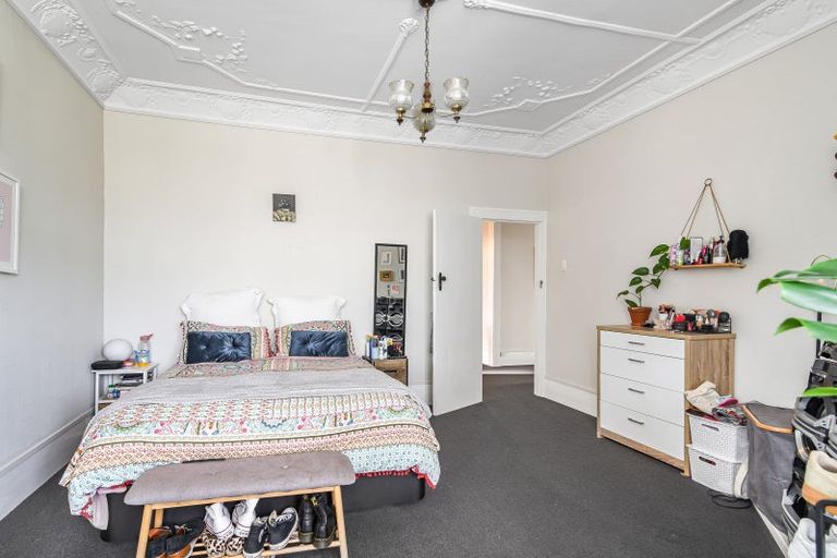 Photo of property in 43 Hargest Crescent, Saint Kilda, Dunedin, 9012