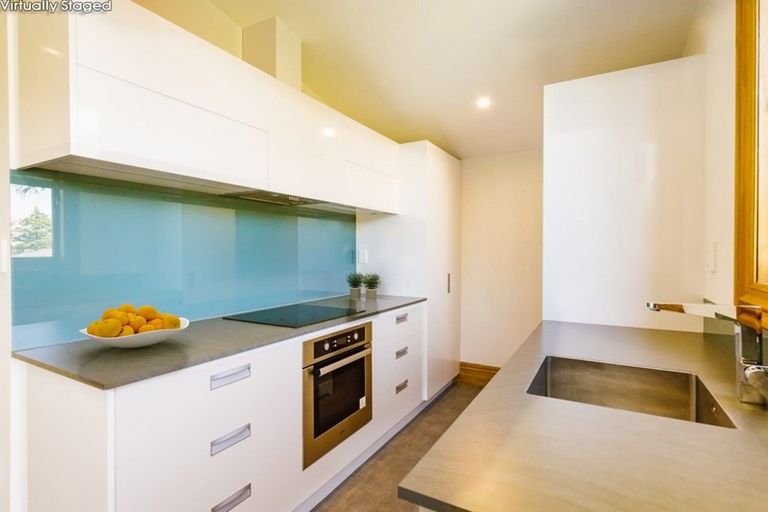 Photo of property in 73a Savage Crescent, West End, Palmerston North, 4412