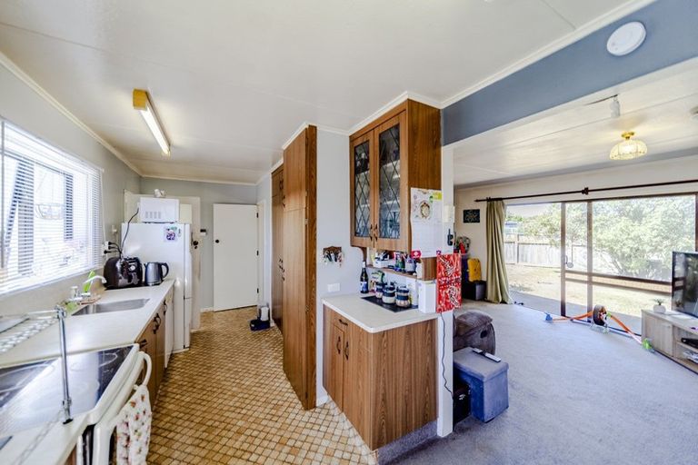 Photo of property in 18 Montgomery Street, Waipukurau, 4200