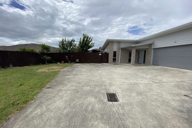 Photo of property in 64 Magellan Rise, Flagstaff, Hamilton, 3210