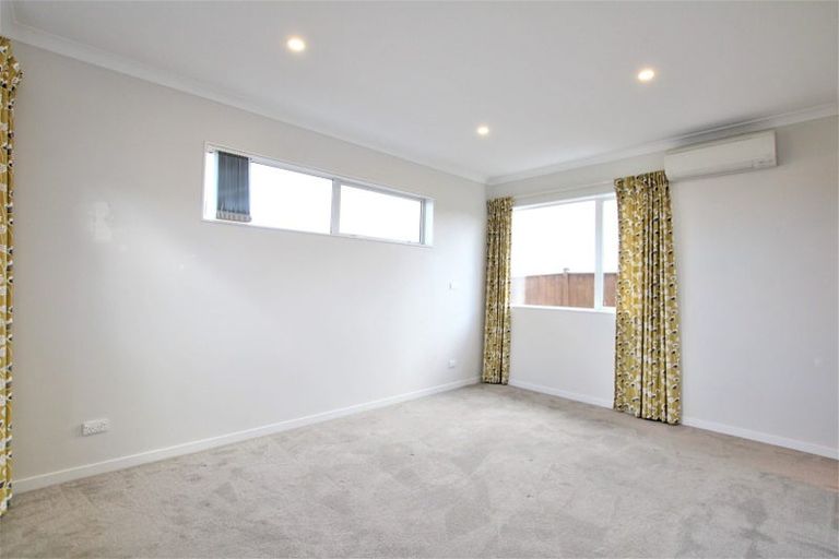 Photo of property in 18 Tararua Street, Massey, Auckland, 0614