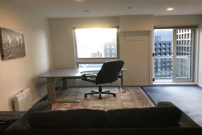 Photo of property in Terrace Heights Apartments, 9d/163 The Terrace, Wellington Central, Wellington, 6011