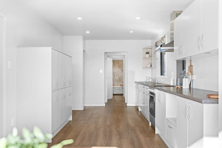 Photo of property in 28 Parker Street, Hornby, Christchurch, 8042