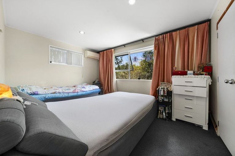 Photo of property in 6 Theban Place, Totara Vale, Auckland, 0629