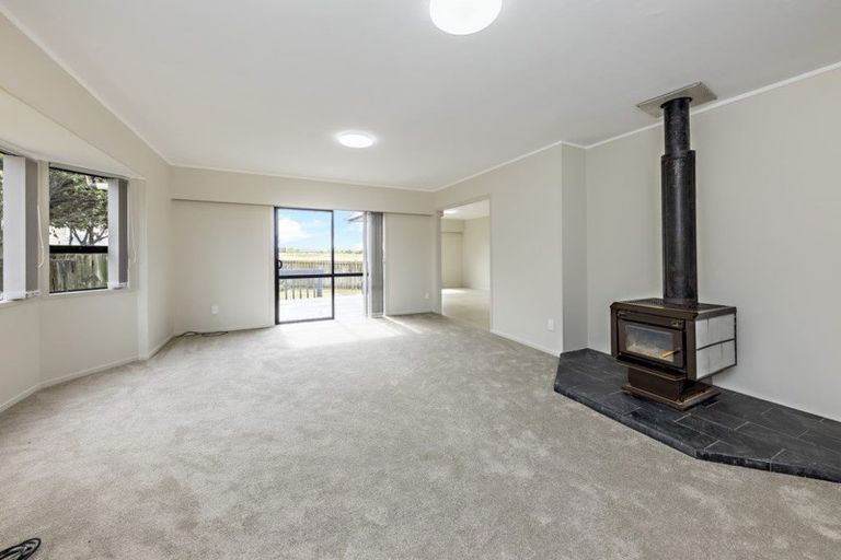 Photo of property in 26 Secretariat Place, Randwick Park, Auckland, 2105