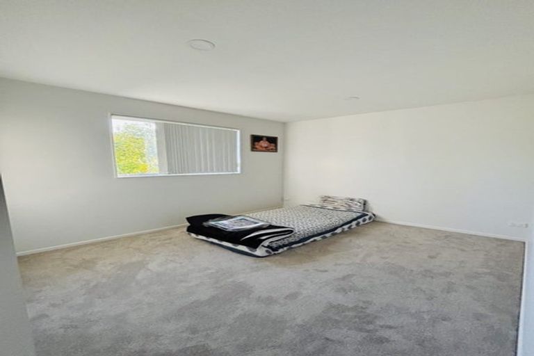 Photo of property in 61a Archibald Road, Kelston, Auckland, 0602