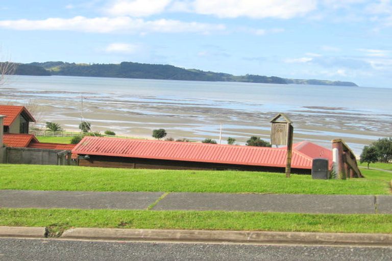 Photo of property in 24 Kahurangi Place, Snells Beach, 0920