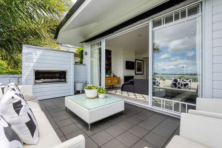 Photo of property in 87 Princes Street, Northcote Point, Auckland, 0627