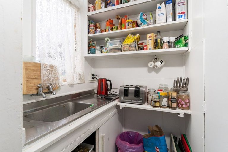 Photo of property in 42 Albert Street, Masterton, 5810