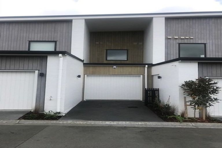 Photo of property in 34 Walter Merton Road, Hobsonville, Auckland, 0616